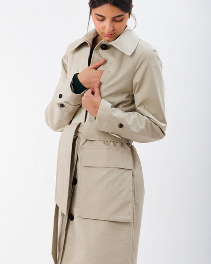 GABARDINA TÉCNICA ANGEL SCHLESSER