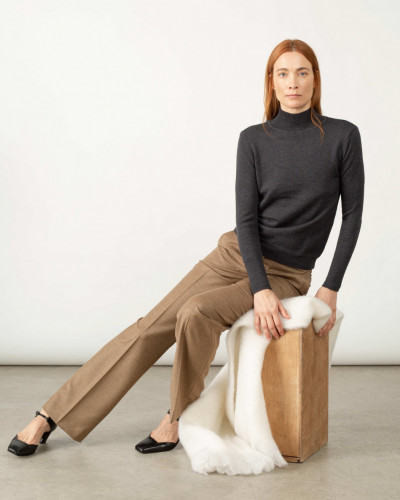 JERSEY BÁSICO CUELLO ALTO H.