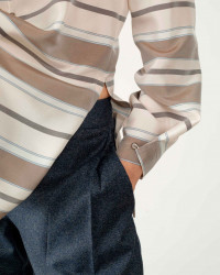 PANTALÓN PLIEGUES OBLICUOS