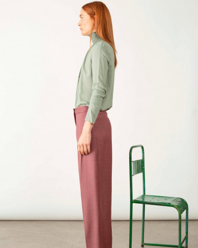 PANTALÓN PLIEGUES OBLICUOS ROSA